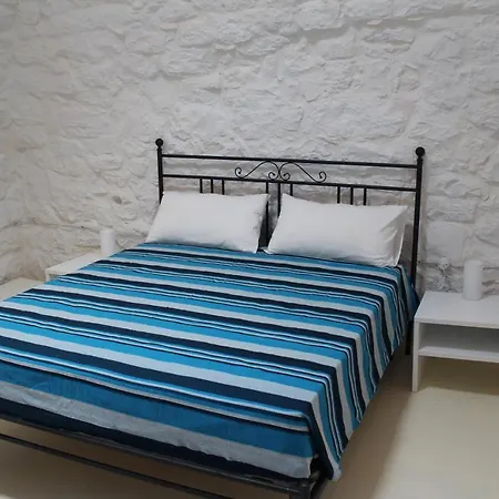 Trullo Le Macchie 別荘 トッレ・スーダ