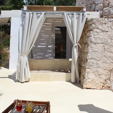 Trullo Le Macchie 別荘