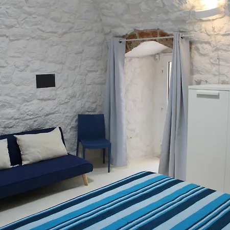 Trullo Le Macchie Feriehus *