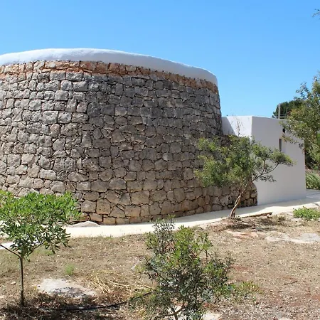 Сasa de vacaciones Trullo Le Macchie Torre Suda