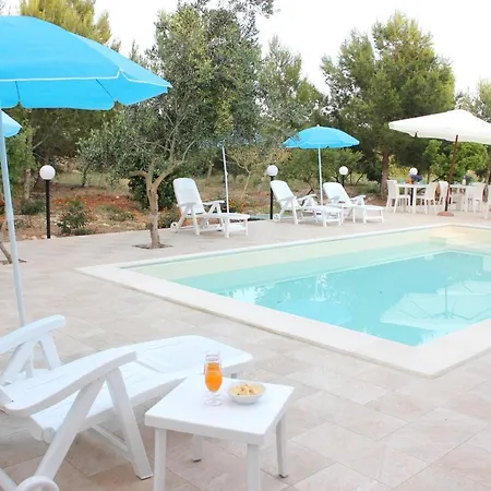 Trullo Le Macchie Holiday home *